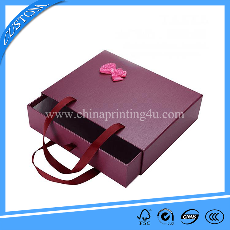 Customized Gift Box / Hardcover Paper Gift Box With Handle